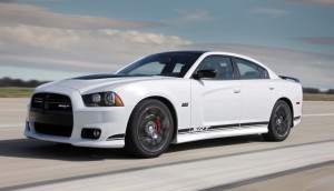 2014-Dodge-Charger-SRT8-8-Speed