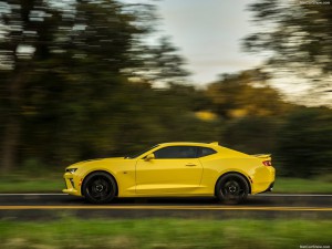 Chevrolet-Camaro_2016_1024x768_wallpaper_0d